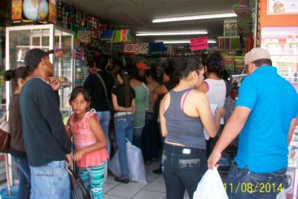 Crecen remuneraciones en comercios
