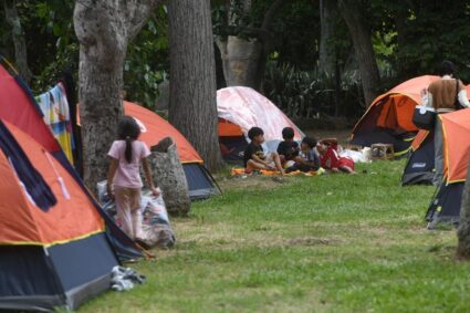 Venenezuela llama a reanudar clases