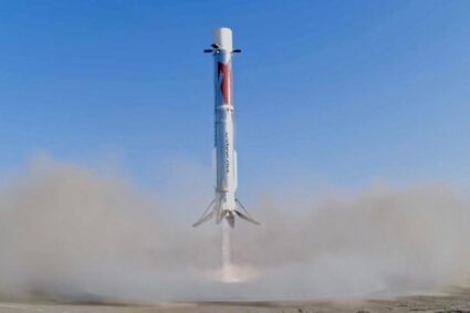 China lanza al espacio un cohete reutilizable